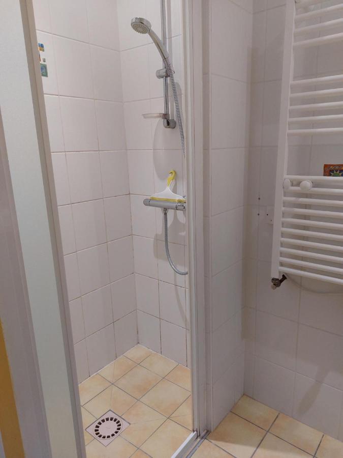 Petit Studio - Chambre Independante Au Calme Landerneau Extérieur photo